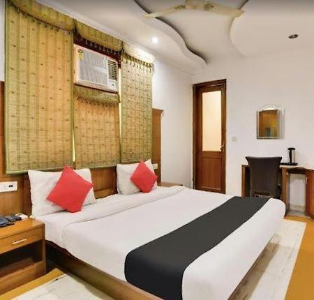 Tjs Royal Hotel Delhi  Eksteriør bilde