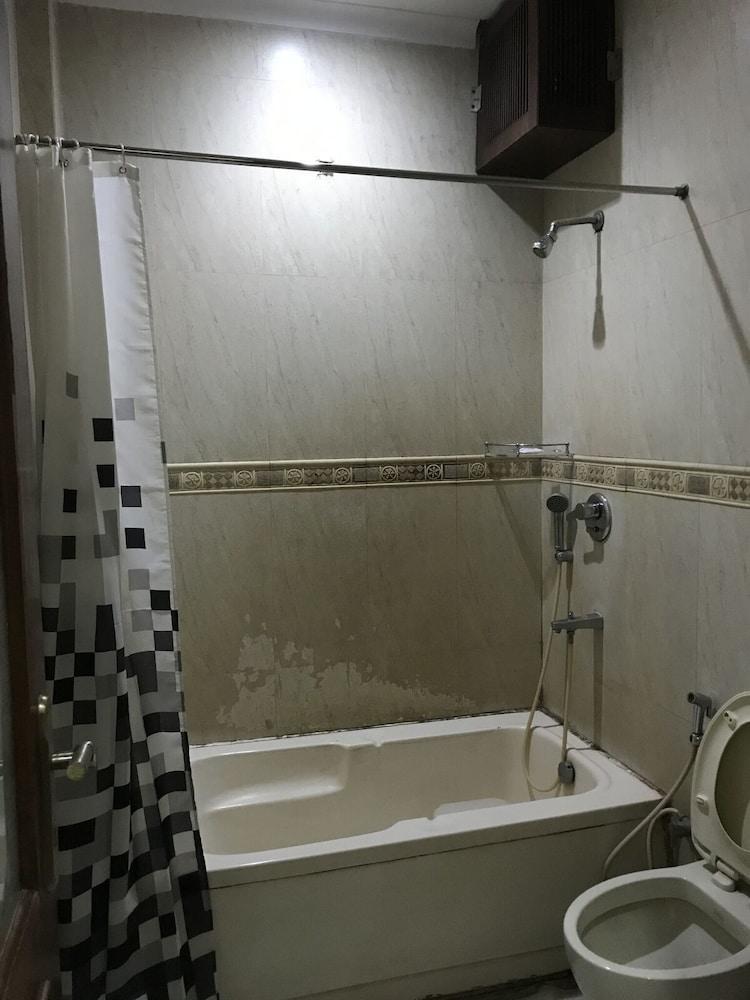 Tjs Royal Hotel Delhi  Eksteriør bilde