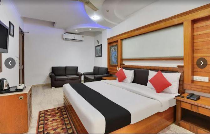 Tjs Royal Hotel Delhi  Eksteriør bilde