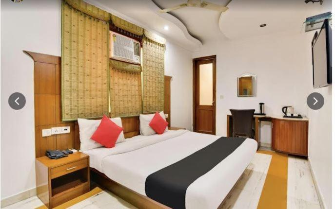 Tjs Royal Hotel Delhi  Eksteriør bilde